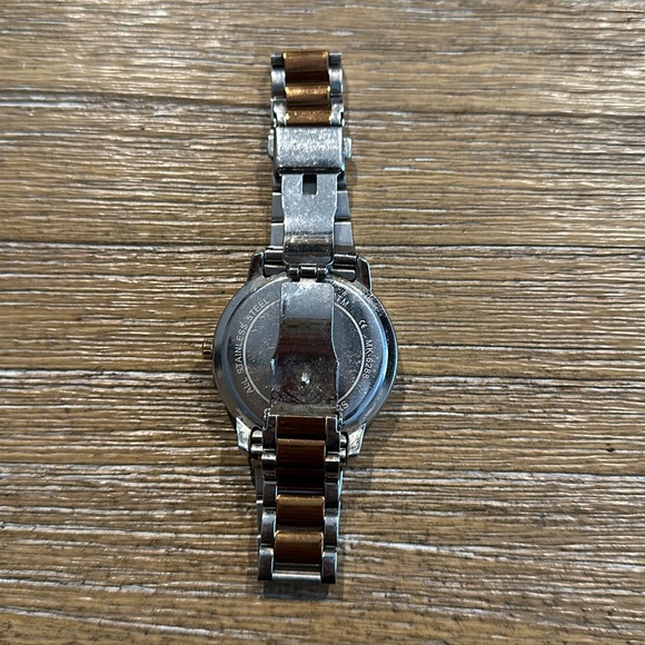 Michael Kors Watch - Picture 2 of 4